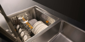 方太将推出水槽洗碗机新5系与高能气泡洗3.0技术 | AWE 2023（直达）